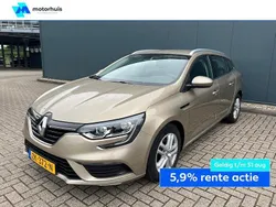 Bruin Gebruikt 2019 Renault Mégane GrandTour Zen Stationwagen | € 16.375 (Goede deal)