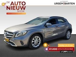 Grijs Gebruikt 2019 Mercedes GLA180 Business SUV | € 17.930 (Eerlijke prijs)