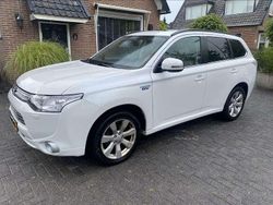 Gebruikt 2014 Mitsubishi Outlander P-HEV Plus SUV | € 9.269 (Super prijs)