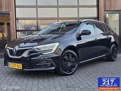 Zwart (metallic) Gebruikt 2021 Renault Mégane GrandTour Business Stationwagen | € 16.250 (Eerlijke prijs)