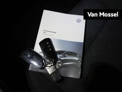 Zwart Gebruikt 2020 VW Golf VII Life Hatchback | € 17.400 (Goede deal)