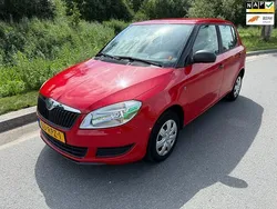 Rood Gebruikt 2011 Skoda Fabia Hatchback | € 2.950 (Goede deal)