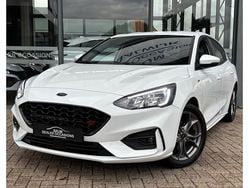 Wit Gebruikt 2022 Ford Focus ST-Line Hatchback | € 21.750 (Super prijs)