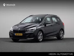 Zwart Gebruikt 2019 BMW 218 Executive Stationwagen | € 23.880 (Iets duurder)