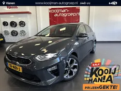 Grijs Gebruikt 2018 Kia Ceed Hatchback | € 17.950 (Duur)