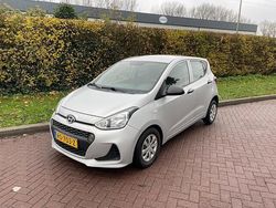 Grijs Gebruikt 2018 Hyundai i10 Hatchback | € 7.950 (Eerlijke prijs)