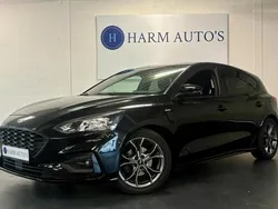 Zwart Gebruikt 2019 Ford Focus ST-Line Hatchback | € 14.999 (Goede deal)