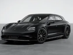 Zwart, metallic lak Gebruikt 2024 Porsche Taycan Cross Turismo Sedan | € 127.900