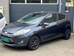 Grijs Gebruikt 2009 Ford Fiesta Ghia Hatchback | € 1.950 (Goede deal)
