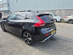 Zwart Gebruikt 2014 Volvo V40 R-Design Stationwagen | € 4.999 (Goede deal)