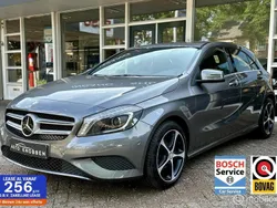 Grijs Gebruikt 2015 Mercedes A180 Urban Hatchback | € 15.800 (Eerlijke prijs)