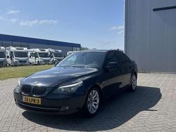 Zwart Gebruikt 2010 BMW 520 Sedan | € 7.000 (Eerlijke prijs)