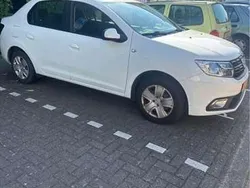 Gebruikt 2017 Dacia Logan Lauréate Sedan | € 5.700