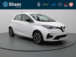 Blanc glacier Gebruikt 2022 Renault Zoe LIMITED Hatchback | € 15.290 (Eerlijke prijs)