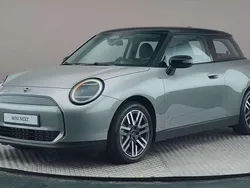 Grijs Nieuw 2024 Mini Cooper Classic Hatchback | € 29.990