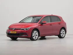 Rood Gebruikt 2021 VW Golf VIII Style Hatchback | € 22.435 (Eerlijke prijs)