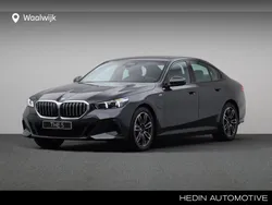 Grijs Gebruikt 2025 BMW 530e Shadowline Sedan | € 75.880