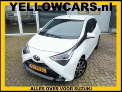 Wit Gebruikt 2021 Toyota Aygo X-play Hatchback | € 14.949 (Eerlijke prijs)