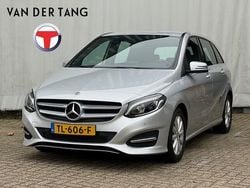 Grijs (metallic) Gebruikt 2018 Mercedes B180 Ambition MPV | € 16.895 (Goede deal)