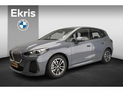 Storm bay metallic (grijs metallic) Gebruikt 2025 BMW 220 Active Tourer Comfort Edition MPV | € 42.900 (Eerlijke prijs)