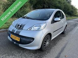 Grijs Gebruikt 2005 Peugeot 107 Hatchback | € 1.495 (Eerlijke prijs)