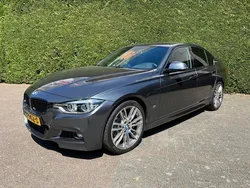 Grijs Gebruikt 2016 BMW 330 Executive Sedan | € 17.950 (Goede deal)