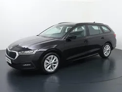 Zwart Gebruikt 2024 Skoda Octavia Business Line Stationwagen | € 26.840 (Goede deal)