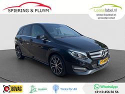 Zwart Gebruikt 2017 Mercedes B180 Business MPV | € 16.390 (Eerlijke prijs)