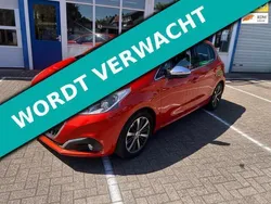Oranje Gebruikt 2016 Peugeot 208 Allure Hatchback | € 7.895 (Eerlijke prijs)