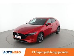 Rood (metallic) Gebruikt 2019 Mazda 3 Hatchback | € 15.950 (Eerlijke prijs)