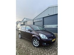 Rood Gebruikt 2008 Toyota Verso Luna MPV | € 4.850 (Eerlijke prijs)