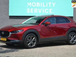 Rood, metallic lak Gebruikt 2022 Mazda CX-30 Luxury SUV | € 28.864 (Eerlijke prijs)