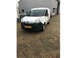 Wit Gebruikt 2015 Opel Combo Edition MPV | € 3.495 (Eerlijke prijs)
