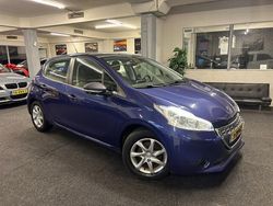 Blauw Gebruikt 2014 Peugeot 208 Allure Hatchback | € 3.795 (Eerlijke prijs)