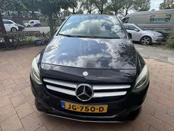 Zwart Gebruikt 2015 Mercedes B200 Prestige MPV | € 12.999 (Eerlijke prijs)