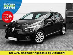 Noir nacre (zwart metallic) Gebruikt 2020 Renault Clio V Intens Hatchback | € 13.900 (Iets duurder)