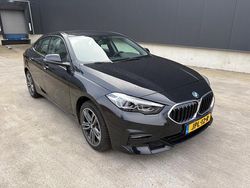 Zwart (metallic) Gebruikt 2022 BMW 218 Executive Coupé | € 26.150 (Super prijs)