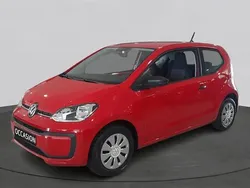 Tornado red Gebruikt 2017 VW up! take up! Hatchback | € 5.995 (Super prijs)