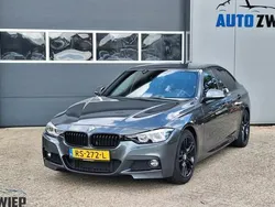Grijs Gebruikt 2018 BMW 318 Executive Sedan | € 14.650 (Eerlijke prijs)