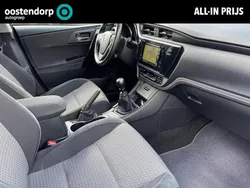 Zwart Gebruikt 2016 Toyota Auris Touring Sports Stationwagen | € 16.740 (Iets duurder)