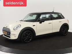 Wit Gebruikt 2015 Mini Cooper Business Hatchback | € 13.900 (Super prijs)