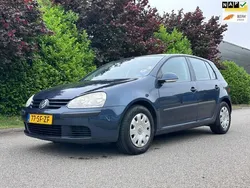Grijs Gebruikt 2006 VW Golf V Hatchback | € 3.950 (Eerlijke prijs)