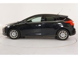 Zwart Gebruikt 2011 Ford Focus Titanium Hatchback | € 3.750 (Eerlijke prijs)