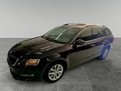 Zwart Gebruikt 2019 Skoda Octavia Clever Stationwagen | € 11.450 (Goede deal)