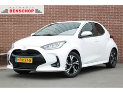 Wit Nieuw 2025 Toyota Yaris Hybrid Team Hatchback | € 26.950 (Super prijs)