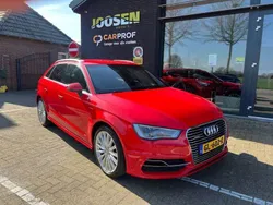 Rood, andere lak Gebruikt 2015 Audi A3 Sportback S-Line Hatchback | € 12.950 (Super prijs)
