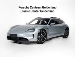 Dolomietzilver metallic Gebruikt 2025 Porsche Taycan Sport Turismo Sedan | € 119.900