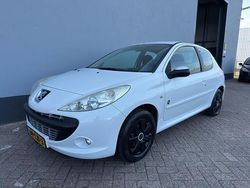 Wit Gebruikt 2012 Peugeot 206+ Urban Move Hatchback | € 3.950 (Iets duurder)