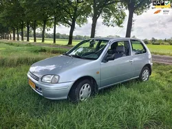 Grijs Gebruikt 1998 Toyota Starlet Hatchback | € 2.950 (Duur)