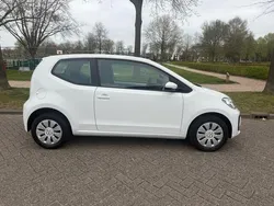 Wit Gebruikt 2019 VW up! high up! Hatchback | € 11.499 (Eerlijke prijs)